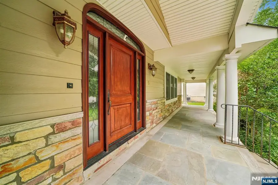 5 Fairfield Court, Demarest, NJ 07627 - #3