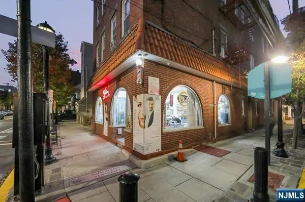 300 49th Street, Union City, NJ 07087