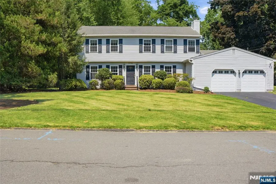 574 Baylor Avenue, River Vale, NJ 07675 - #2