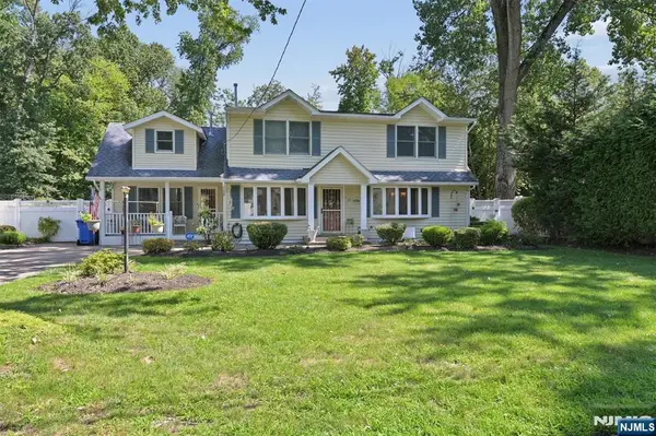 95 Knollwood Drive, Paramus, NJ 07652