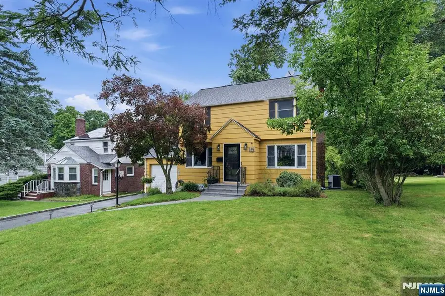 15 Crystal Avenue, West Orange, NJ 07052 - #3