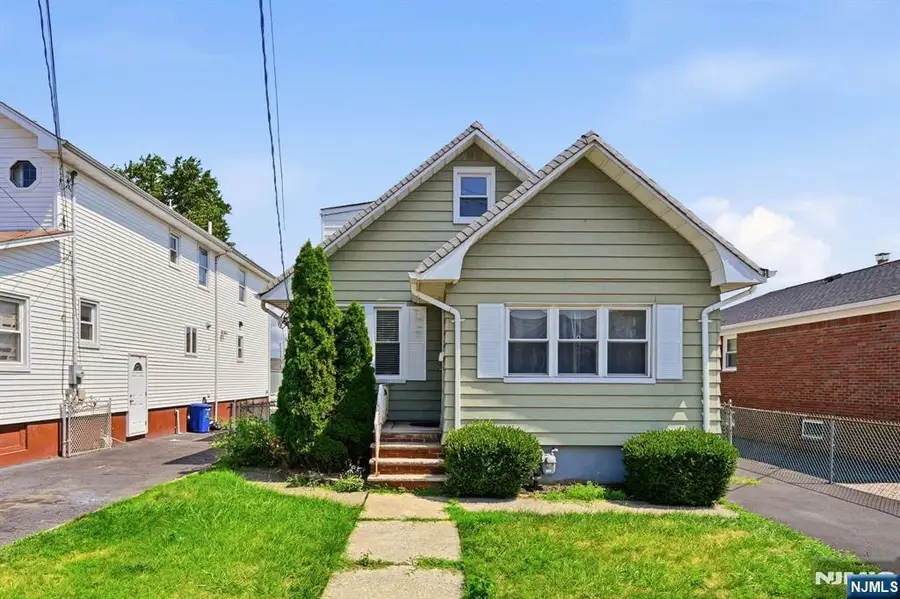719 Teneyck Avenue, Lyndhurst, NJ 07071 - #2