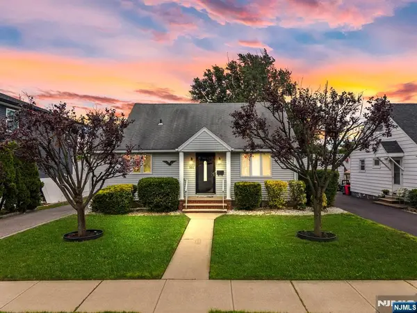 101 Maple Hill Road, Clifton, NJ 07013