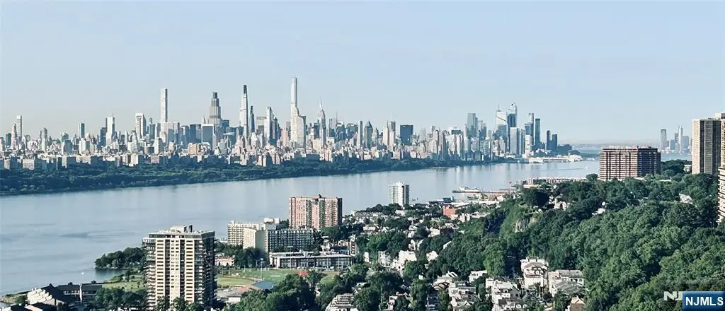 1512 Palisade Avenue 20H, Fort Lee, NJ 07024 - #1