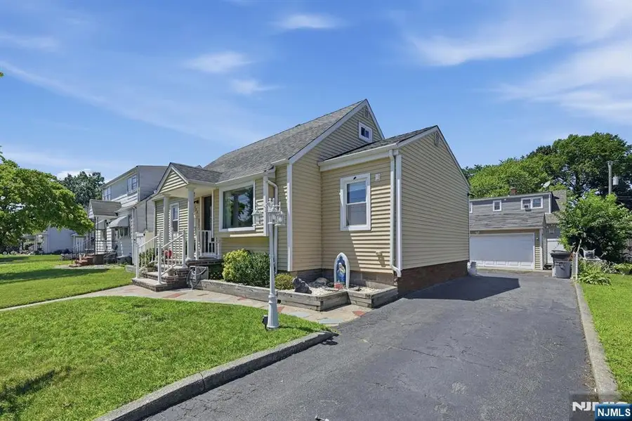 153 Stefanic Avenue, Elmwood Park, NJ 07407 - #2