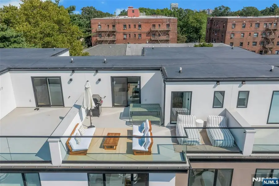2282 7th Street, Fort Lee, NJ 07024 - #2