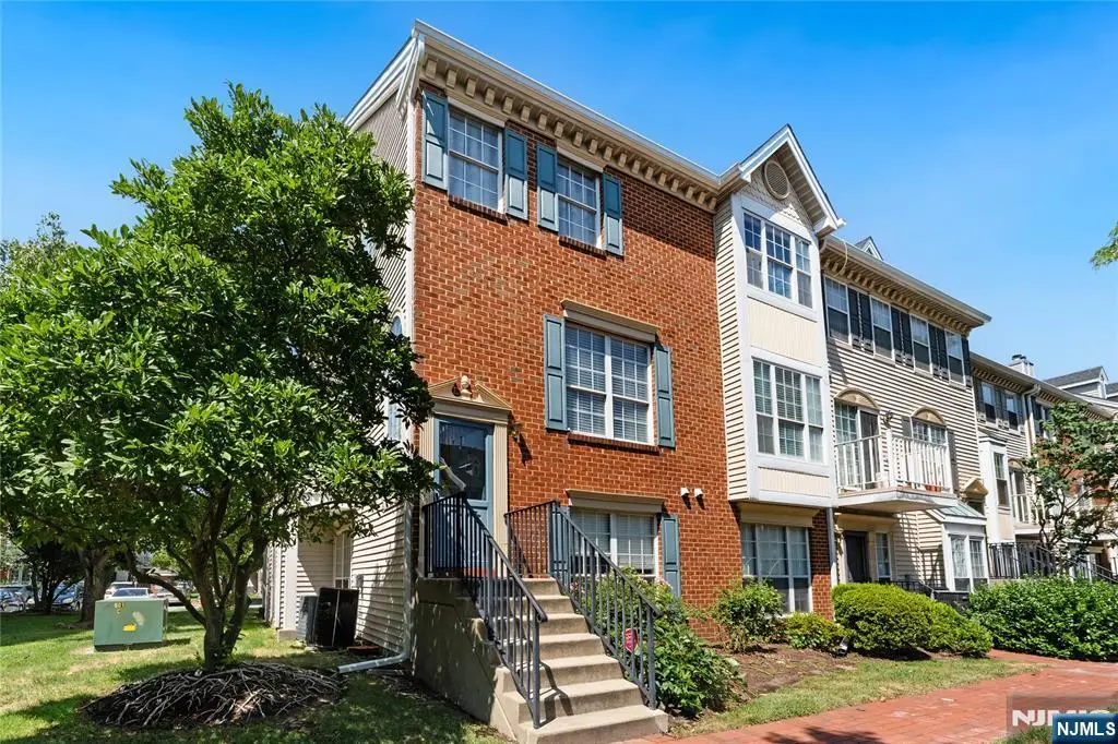 25 Holly Street, Jersey City, NJ 07305 - #1