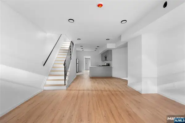 43 Cortland Street, Newark, NJ 07105