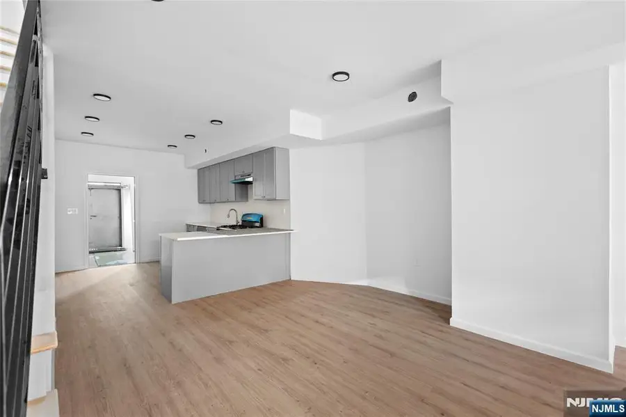 43 Cortland Street, Newark, NJ 07105 - #3