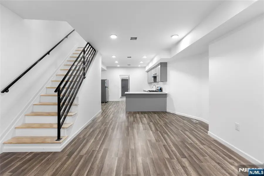 43 1/2 Cortland Street, Newark, NJ 07105 - #3