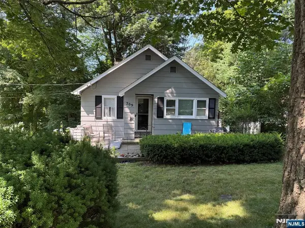209 Wawayanda Road, Vernon, NJ 07422