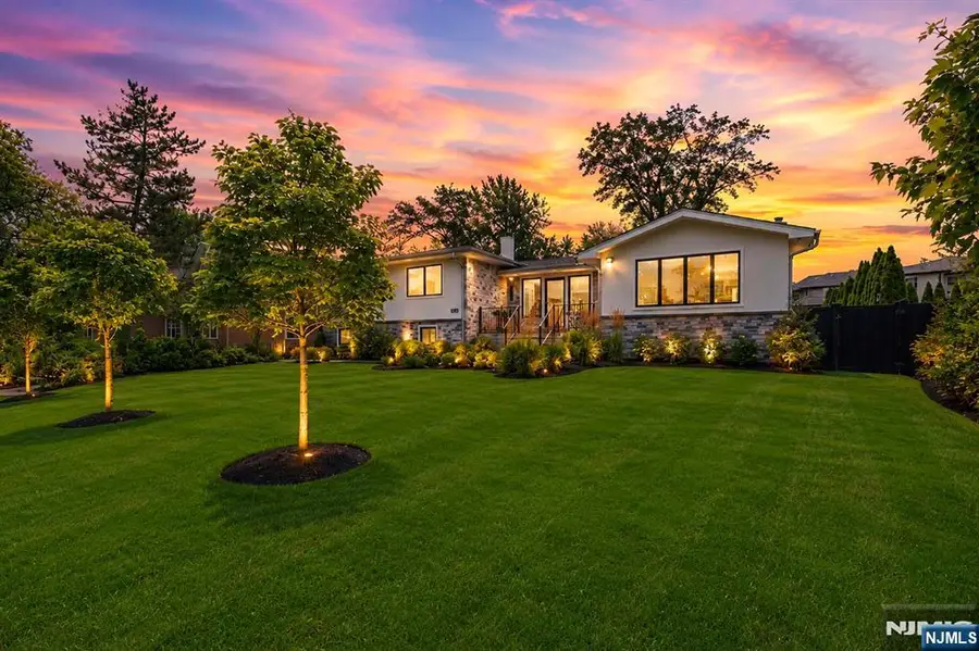 35 Jane Drive, Englewood Cliffs, NJ 07632 - #3