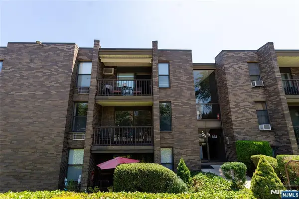 365 River Road E, Nutley, NJ 07110