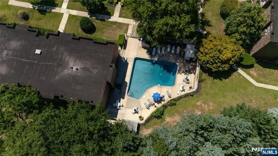 365 River Road E, Nutley, NJ 07110 - #2
