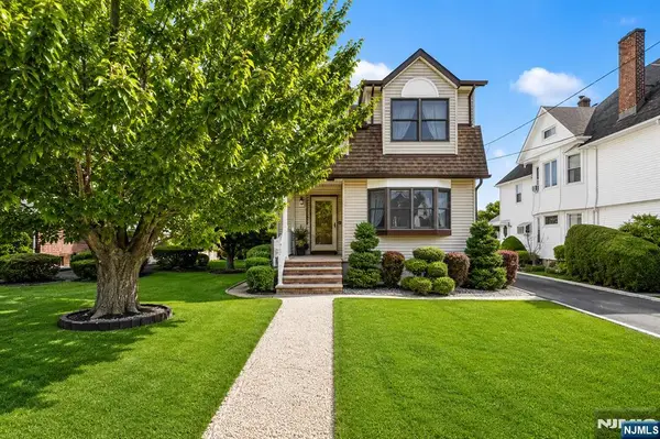 307 Raymond Street, Hasbrouck Heights, NJ 07604