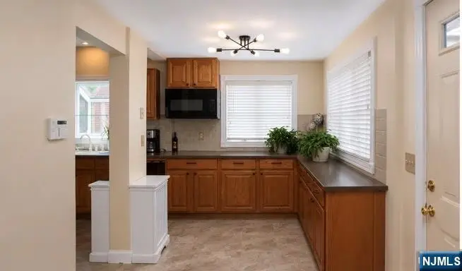 307 Raymond Street, Hasbrouck Heights, NJ 07604 - #2
