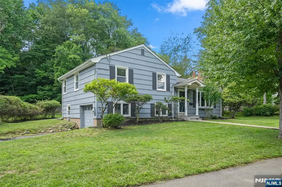 14 Greenway Court, Closter, NJ 07624 - #2