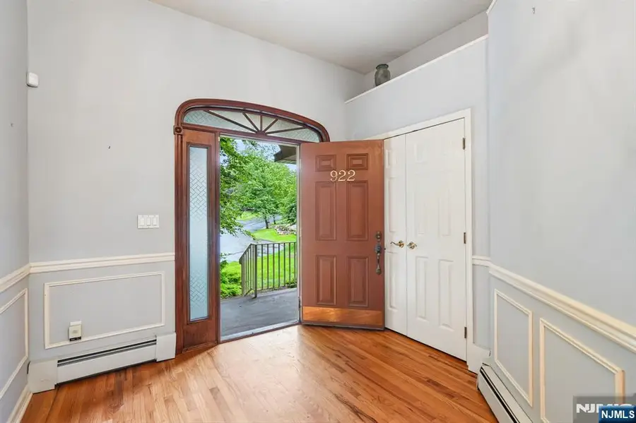 922 Hilltop Terrace, Franklin Lakes, NJ 07417 - #3