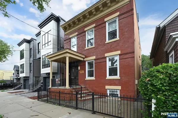 128 Sherman Place, Jersey City, NJ 07307