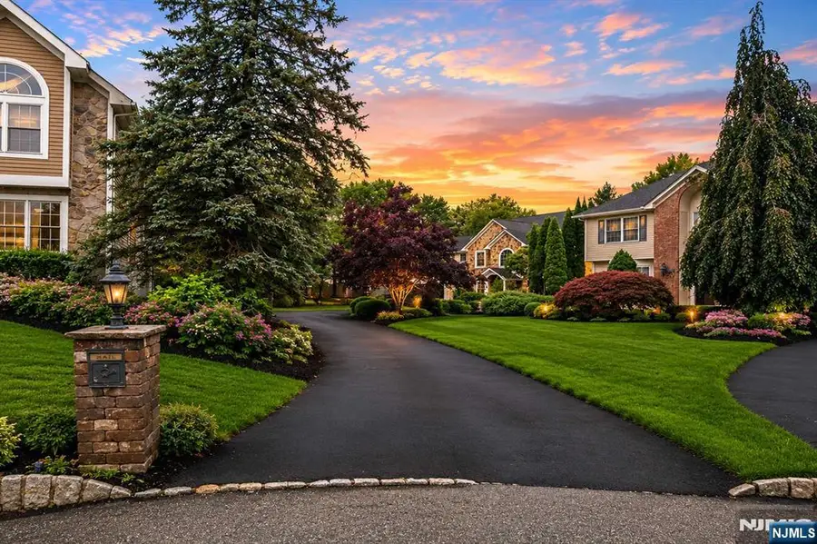 5 Gates Place, Wayne, NJ 07470 - #2