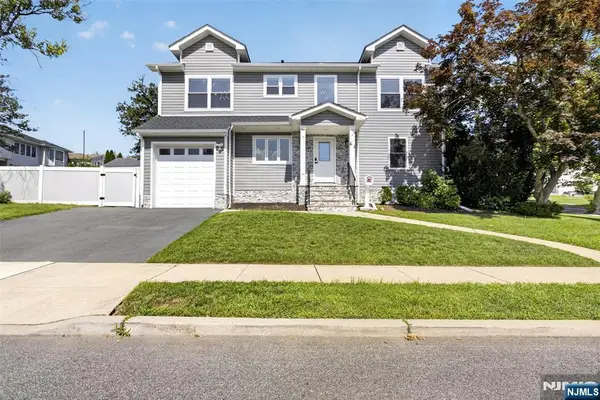 61 Bart Place, Clifton, NJ 07013
