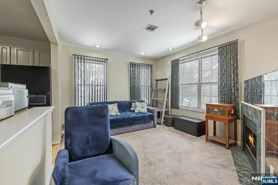 240 Cambridge Court, Clifton, NJ 07014 - #3