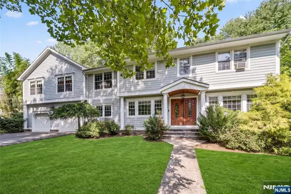 40 Rickland Road, Old Tappan, NJ 07675