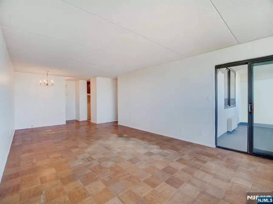 250 Gorge Road 18E, Cliffside Park, NJ 07010 - #2