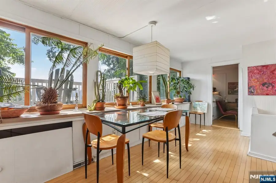 6 Old Wood Road, Edgewater, NJ 07020 - #2