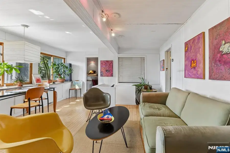 6 Old Wood Road, Edgewater, NJ 07020 - #3