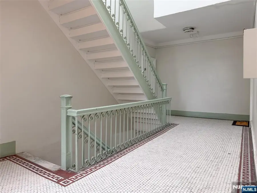 523-25 34th Street D1, Union City, NJ 07087 - #3