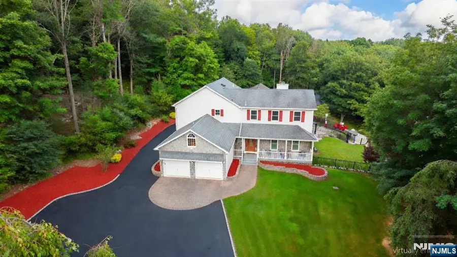 200 Longhouse Drive, Upper Greenwood Lake, NJ 07421 - #3