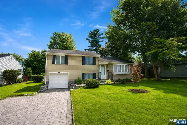 154 Jefferson Avenue, River Edge, NJ 07661