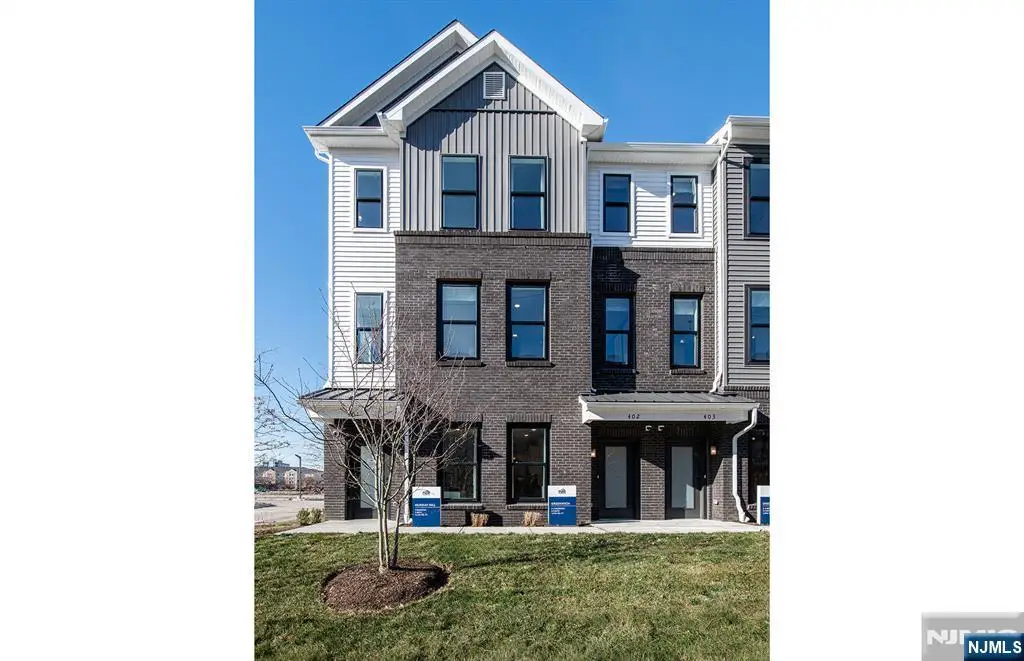 300 Sycamore Street 302, Kearny, NJ 07032 - #1