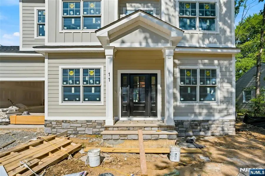 11 Maplewood Drive, Livingston, NJ 07039 - #2