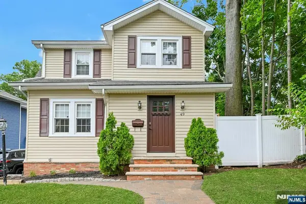 49 Washington Avenue, River Edge, NJ 07661
