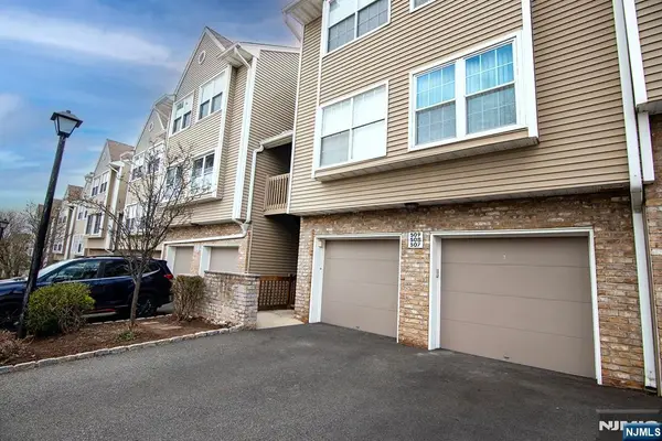 507 Windsor Drive 107, Palisades Park, NJ 07650