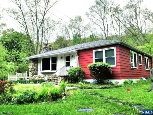 438 Longview Drive, Newton, NJ 07860