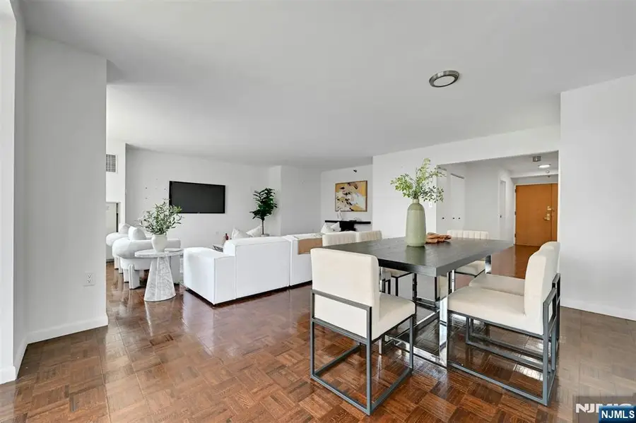 1512 Palisade Avenue 5B, Fort Lee, NJ 07024 - #3