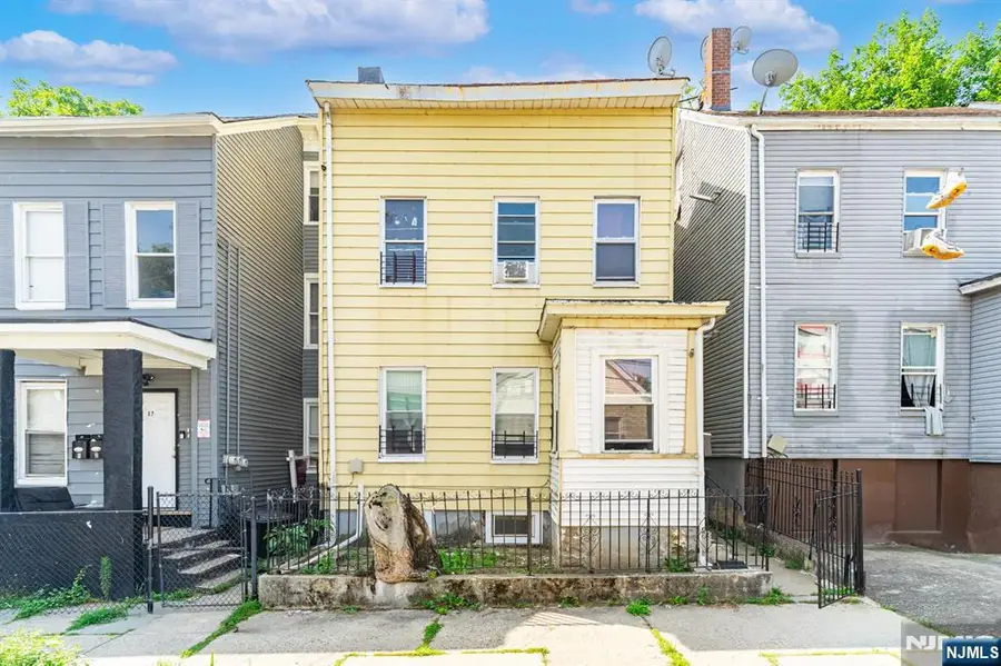 39 Hillman Street, Paterson, NJ 07522 - #2