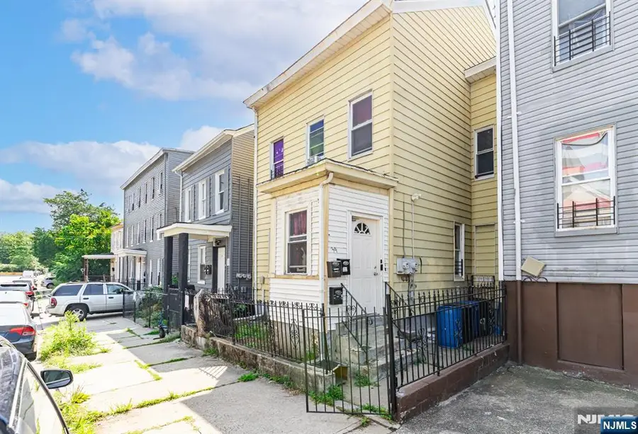 39 Hillman Street, Paterson, NJ 07522 - #3