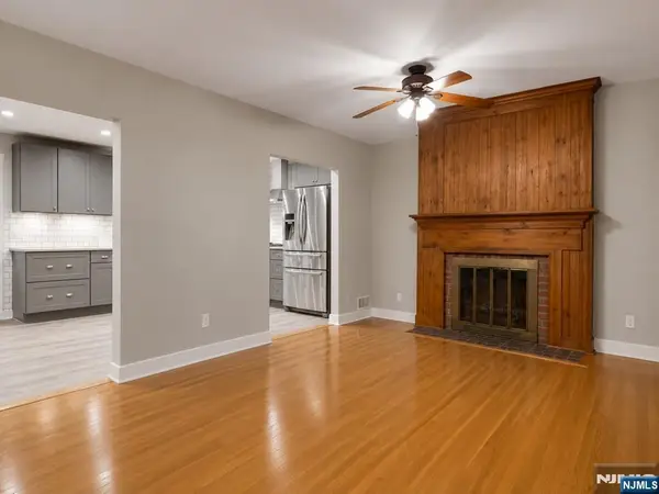 19 W Park Avenue, Park Ridge, NJ 07656