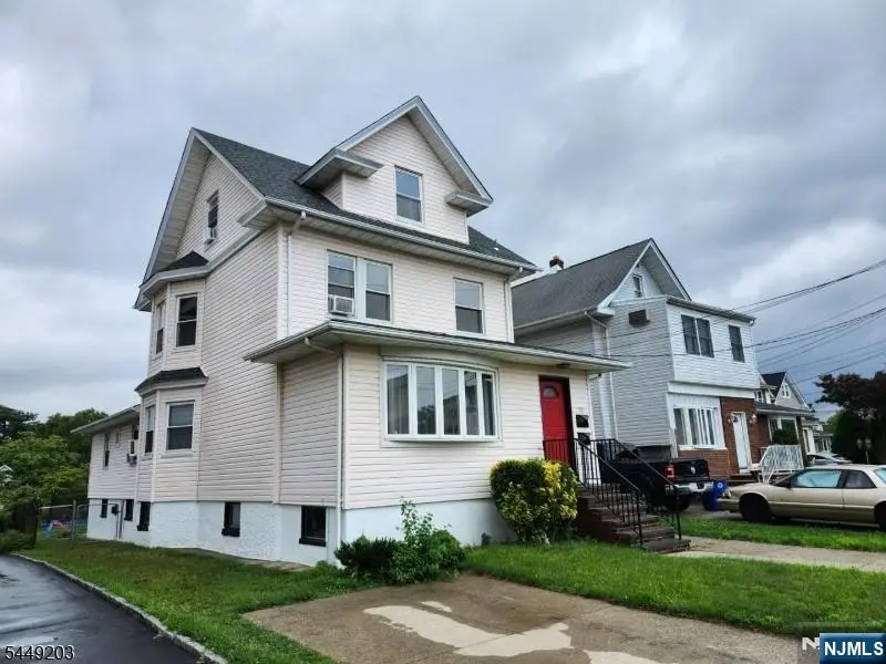 33 Livingston Avenue, Lyndhurst, NJ 07071 - #3