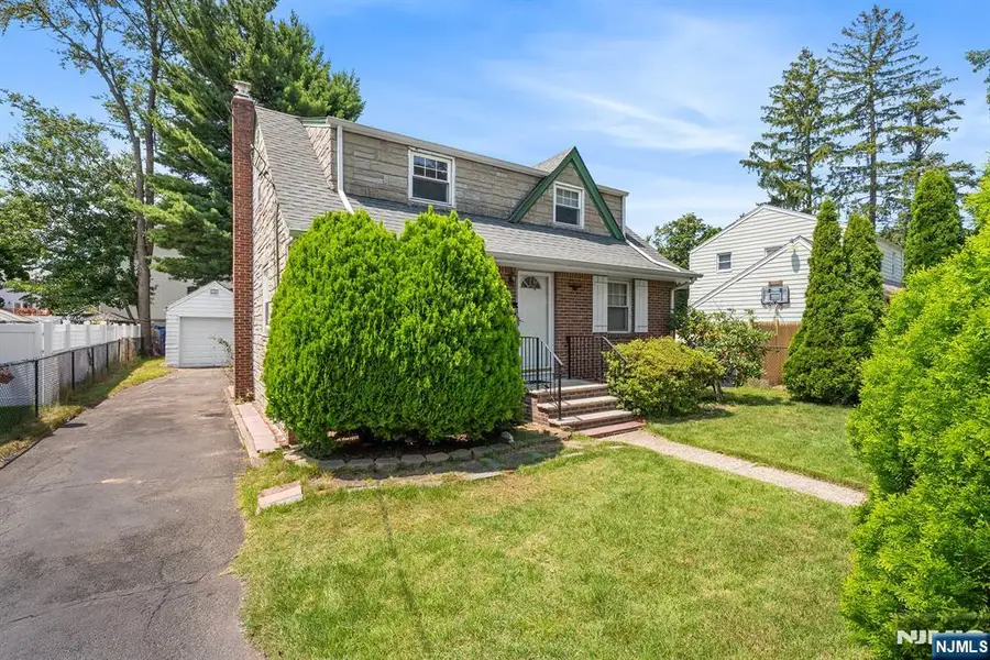 10 Greenwich Street, Bergenfield, NJ 07621 - #3