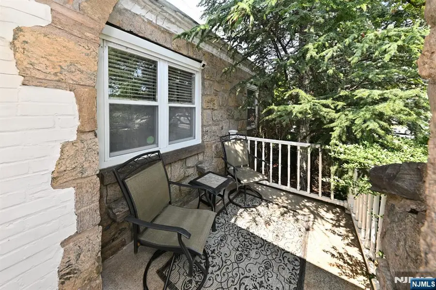 2 Youngs Place, Saddle Brook, NJ 07663 - #3