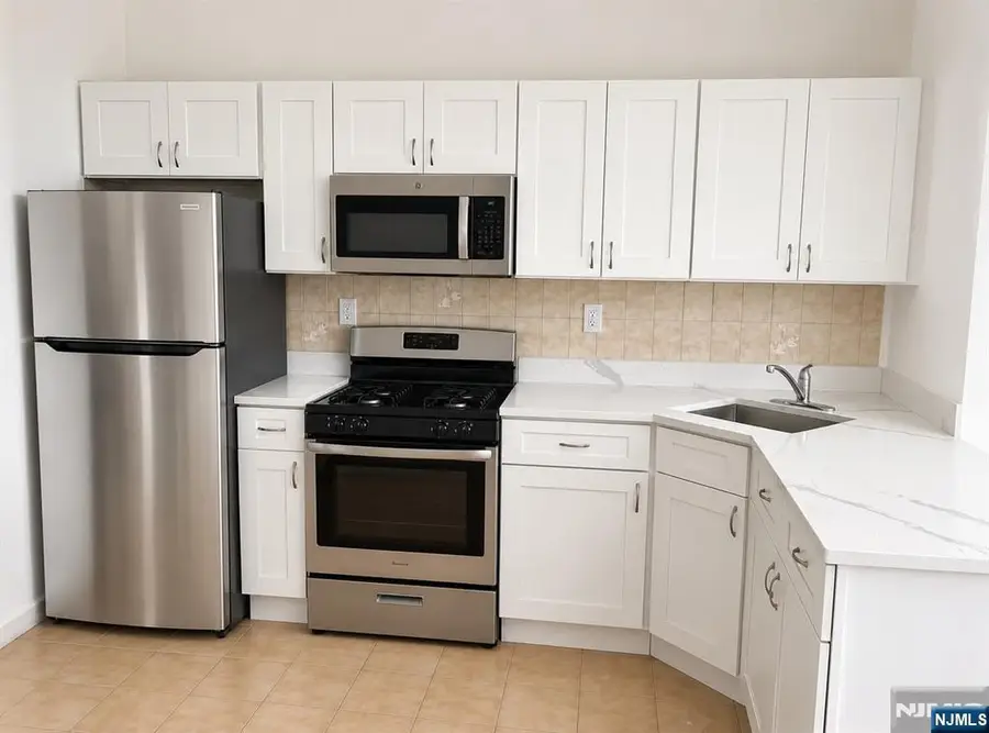 1870 John F Kennedy Boulevard 3F, Jersey City, NJ 07305 - #3