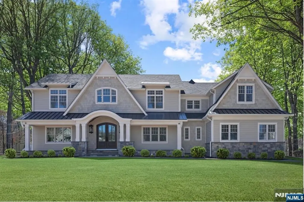 68 Grandview Avenue, Upper Saddle River, NJ 07458 - #1