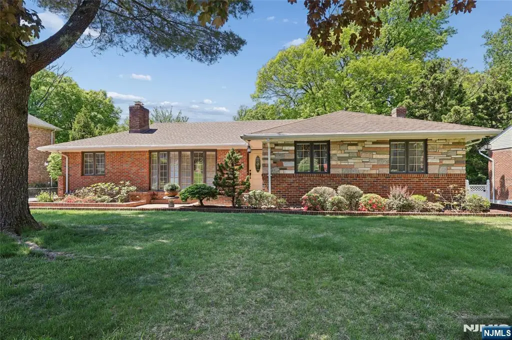 12 Beverly Road, Englewood Cliffs, NJ 07632 - #1