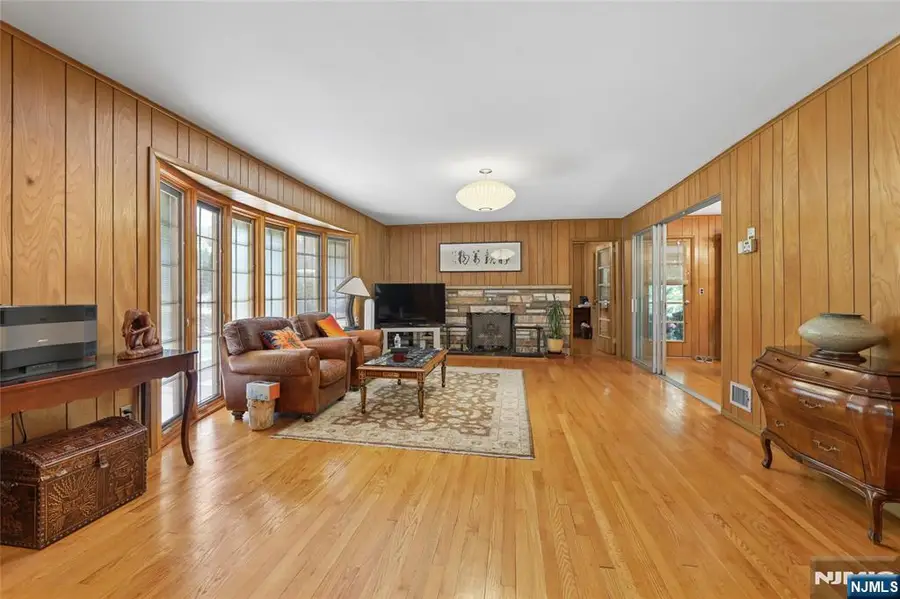 12 Beverly Road, Englewood Cliffs, NJ 07632 - #3