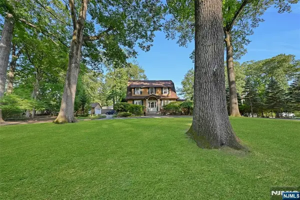 31 4th Street, Park Ridge, NJ 07656